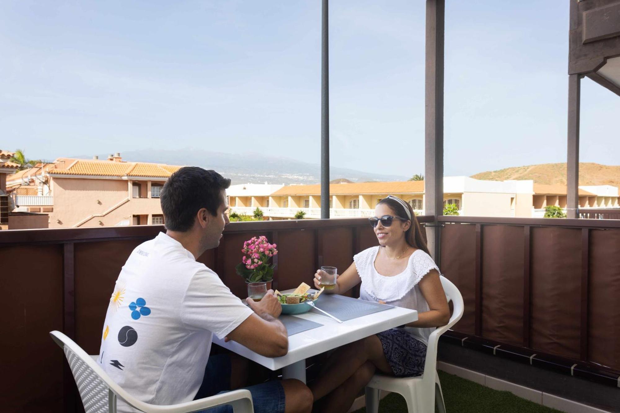 Agradable Piso Con Piscina & Playa Terraza Y Wifi Apartamento Costa Del Silencio Exterior foto